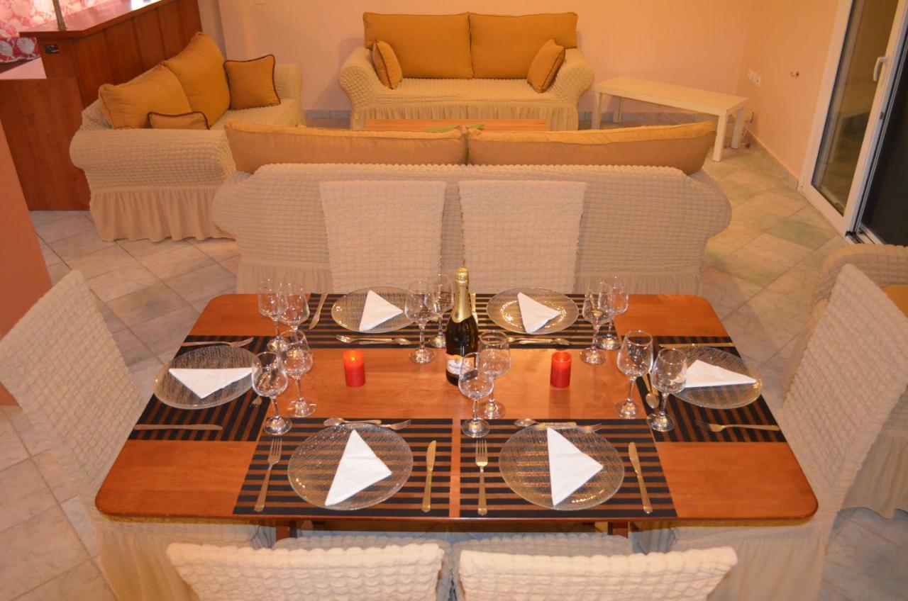 Villa Elatia *