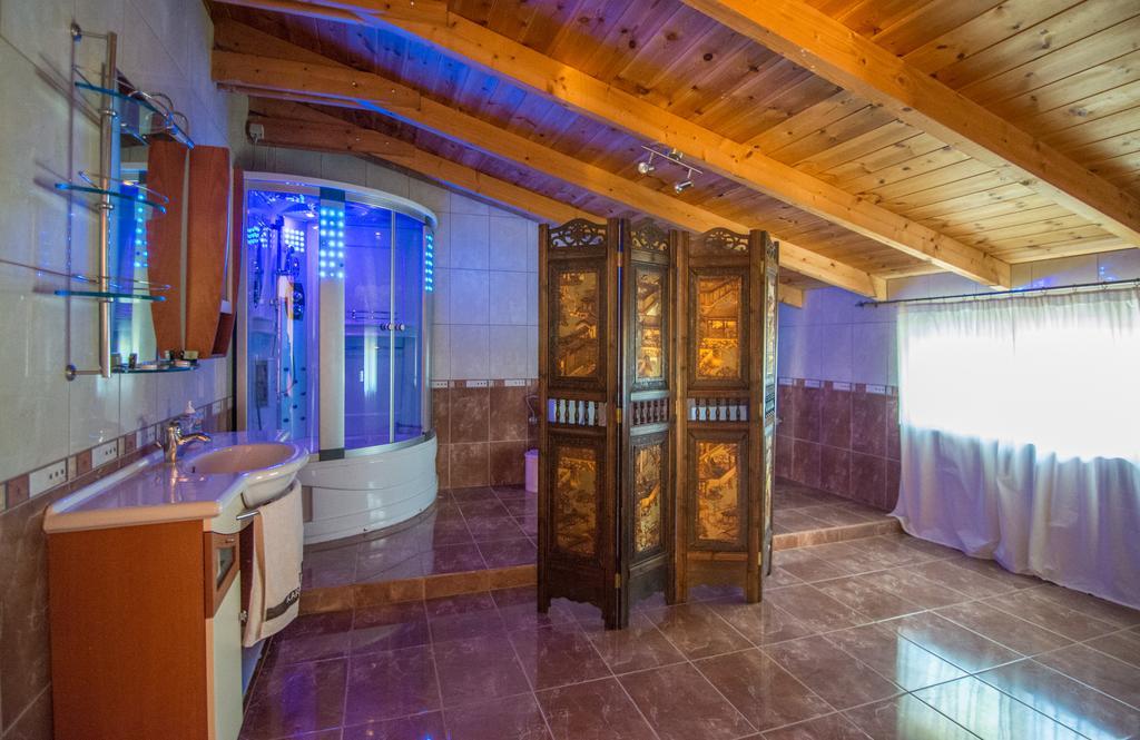 Villa Elatia *